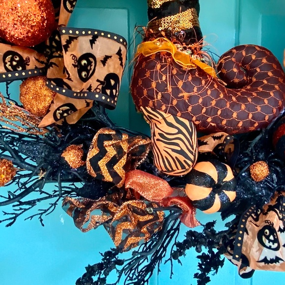 Halloween Wreath Custom made - Picture 3 of 4